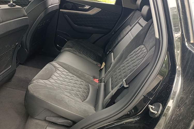 Used Hongqi HS5 2019 2.0T Smart Connect Flagship Edition Left Rear Seat
