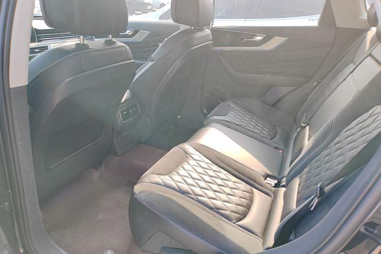 Used Hongqi HS5 2019 2.0T Smart Connect Flagship Edition Left Rear Seat