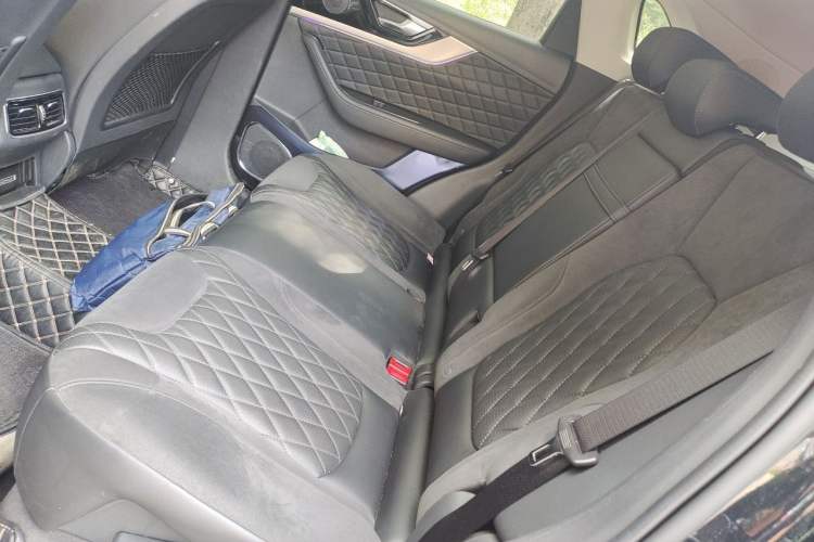 Used Hongqi HS5 2019 2.0T Smart Connect Flagship Edition Left Rear Seat