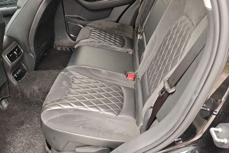 Used Hongqi HS5 2019 2.0T Smart Connect Flagship Edition Left Rear Seat