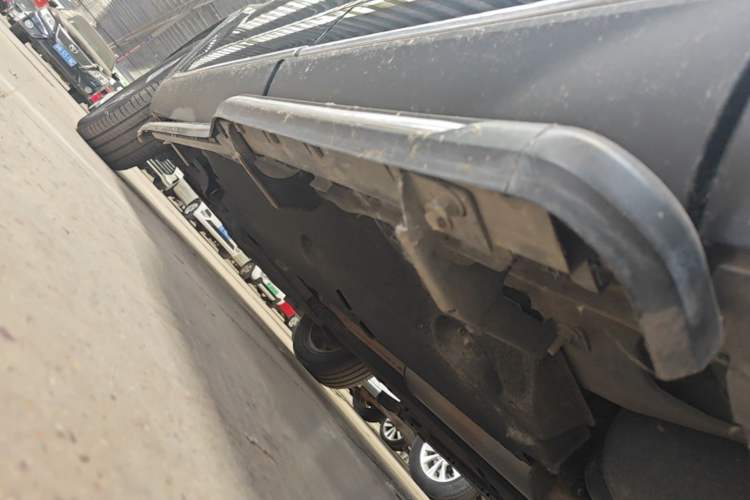 Used Hongqi HS5 2019 2.0T Smart Connect Flagship Edition Left Side Sill