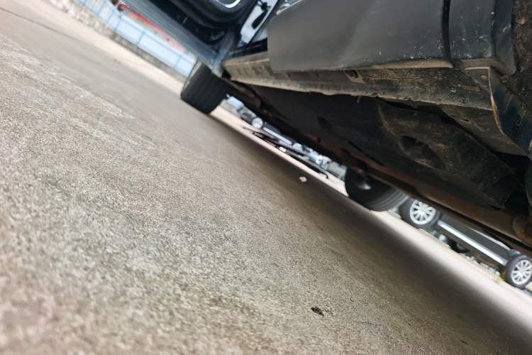 Used Hongqi HS5 2019 2.0T Smart Connect Flagship Edition Left Side Sill