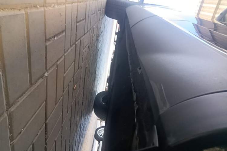 Used Hongqi HS5 2019 2.0T Smart Connect Flagship Edition Left Side Sill