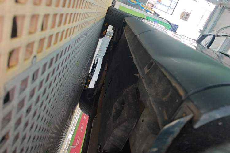 Used Hongqi HS5 2019 2.0T Smart Connect Flagship Edition Left Side Sill
