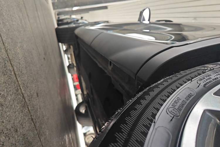Used Hongqi HS5 2019 2.0T Smart Connect Flagship Edition Left Side Sill