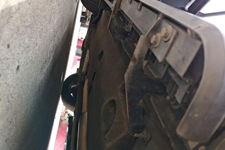 Used Hongqi HS5 2019 2.0T Smart Connect Flagship Edition Left Side Sill