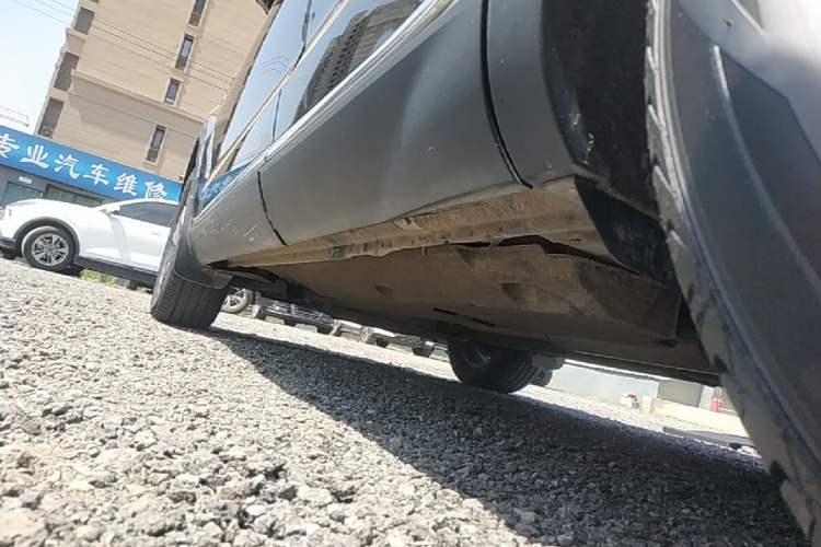 Used Hongqi HS5 2019 2.0T Smart Connect Flagship Edition Left Side Sill