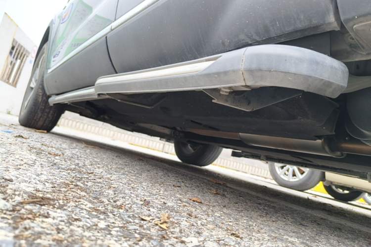 Used Hongqi HS5 2019 2.0T Smart Connect Flagship Edition Left Side Sill