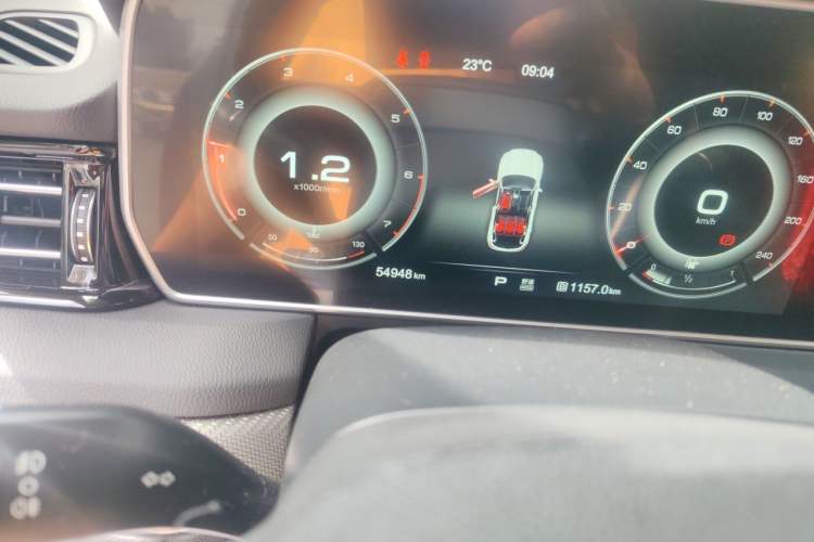 Used Hongqi HS5 2019 2.0T Smart Connect Flagship Edition Odometer Close Up
