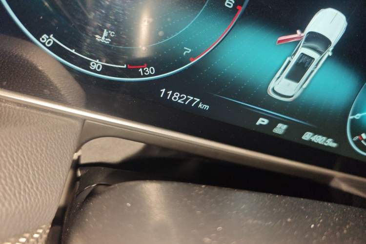 Used Hongqi HS5 2019 2.0T Smart Connect Flagship Edition Odometer Close Up