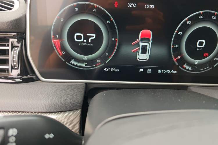 Used Hongqi HS5 2019 2.0T Smart Connect Flagship Edition Odometer Close Up