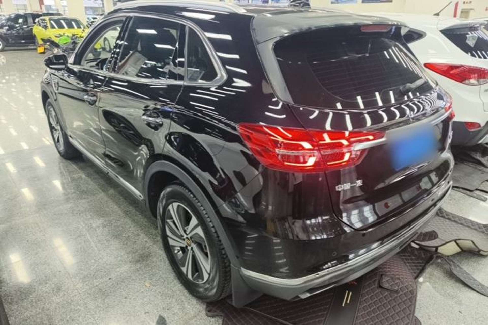 Used Hongqi HS5 2019 2.0T Smart Connect Flagship Edition Rear Left 45 Deg