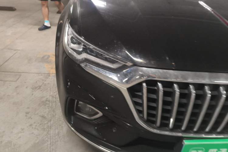 Used Hongqi HS5 2019 2.0T Smart Connect Flagship All-Wheel-Drive Version Right Front Headlight