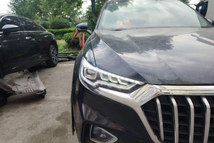 Used Hongqi HS5 2019 2.0T Smart Connect Flagship All-Wheel-Drive Version Right Front Headlight
