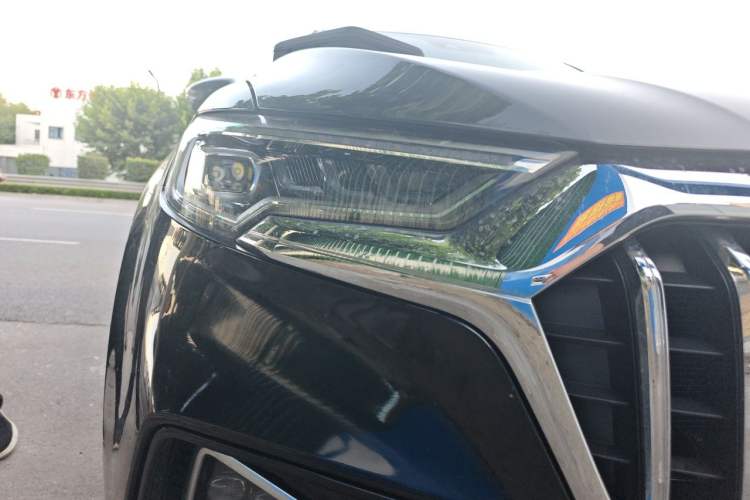 Used Hongqi HS5 2019 2.0T Smart Connect Flagship Edition Right Front Headlight