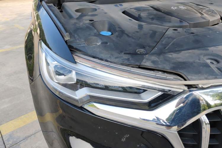 Used Hongqi HS5 2019 2.0T Smart Connect Flagship Edition Right Front Headlight