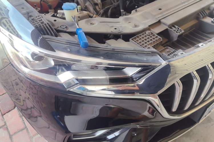 Used Hongqi HS5 2019 2.0T Smart Connect Flagship Edition Right Front Headlight