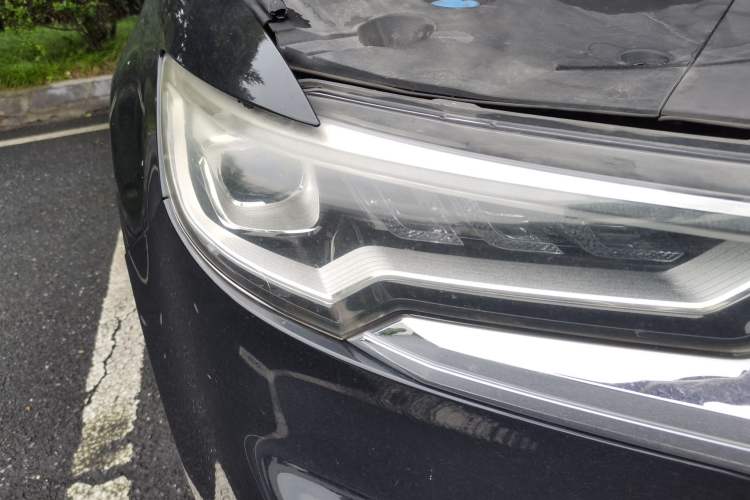 Used Hongqi HS5 2019 2.0T Smart Connect Flagship All-Wheel-Drive Version Right Front Headlight