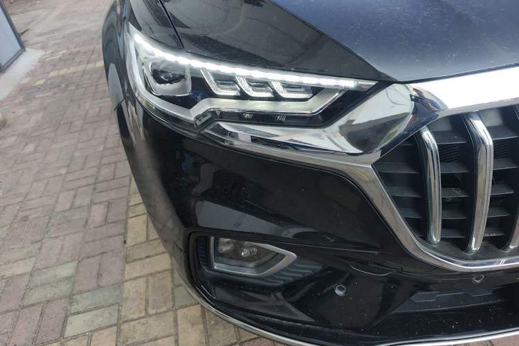 Used Hongqi HS5 2019 2.0T Smart Connect Flagship All-Wheel-Drive Version Right Front Headlight