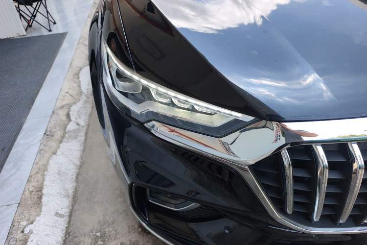 Used Hongqi HS5 2019 2.0T Smart Connect Flagship Edition Right Front Headlight