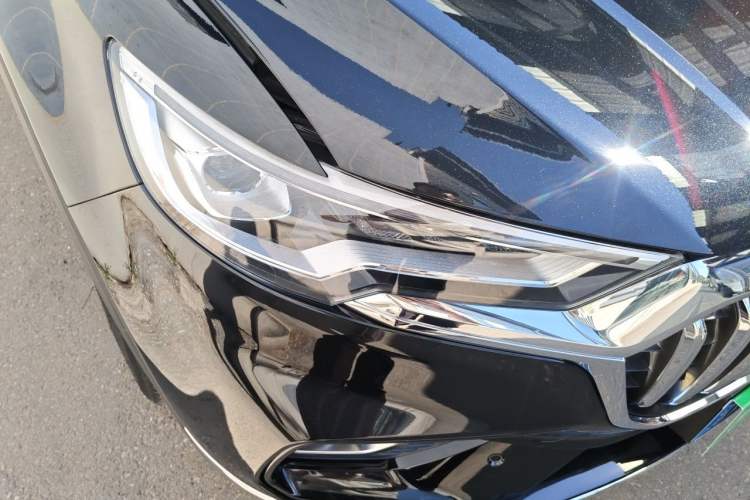 Used Hongqi HS5 2019 2.0T Smart Connect Flagship All-Wheel-Drive Version Right Front Headlight