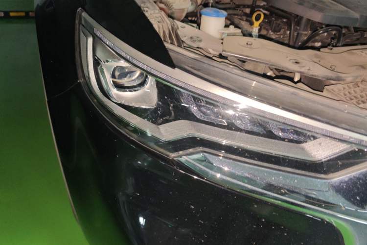 Used Hongqi HS5 2019 2.0T Smart Connect Flagship Edition Right Front Headlight