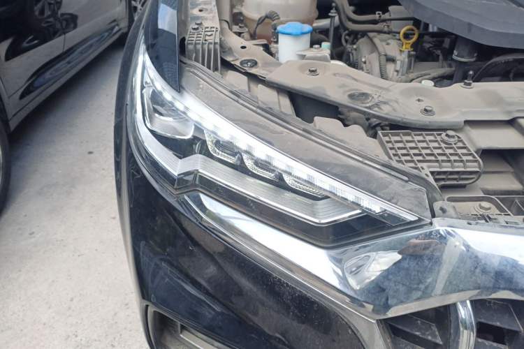 Used Hongqi HS5 2019 2.0T Smart Connect Flagship Edition Right Front Headlight