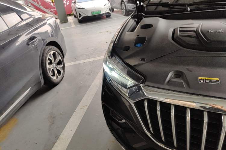 Used Hongqi HS5 2019 2.0T Smart Connect Flagship All-Wheel-Drive Version Right Front Headlight