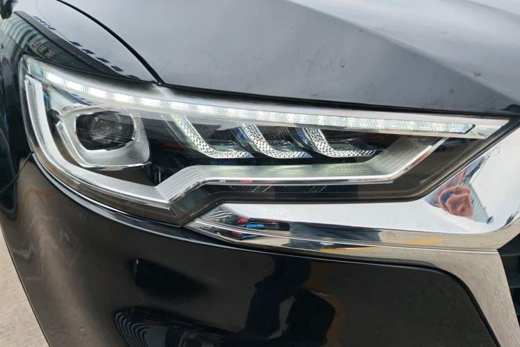 Used Hongqi HS5 2019 2.0T Smart Connect Flagship Edition Right Front Headlight