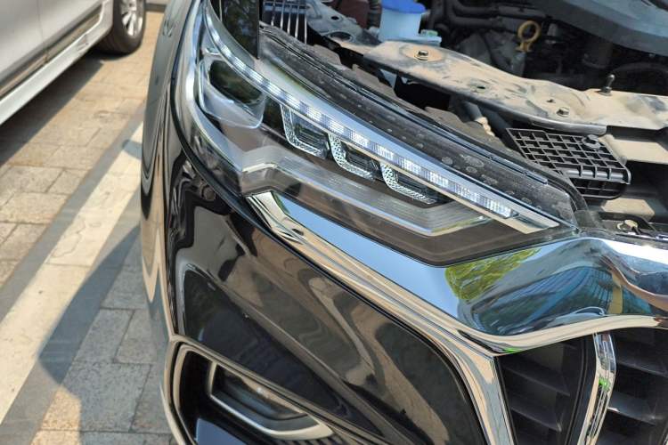 Used Hongqi HS5 2019 2.0T Smart Connect Flagship Edition Right Front Headlight