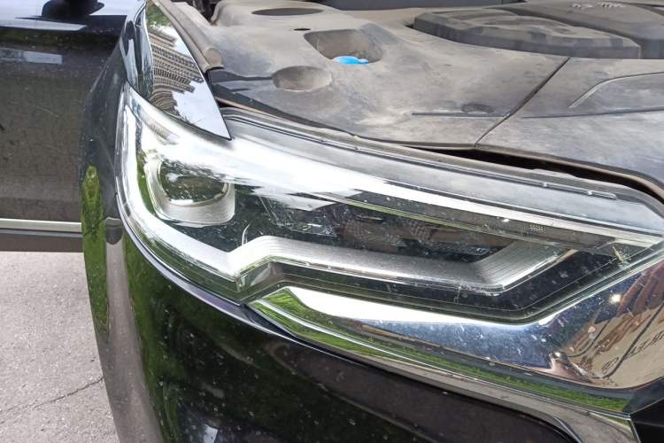 Used Hongqi HS5 2019 2.0T Smart Connect Flagship All-Wheel-Drive Version Right Front Headlight