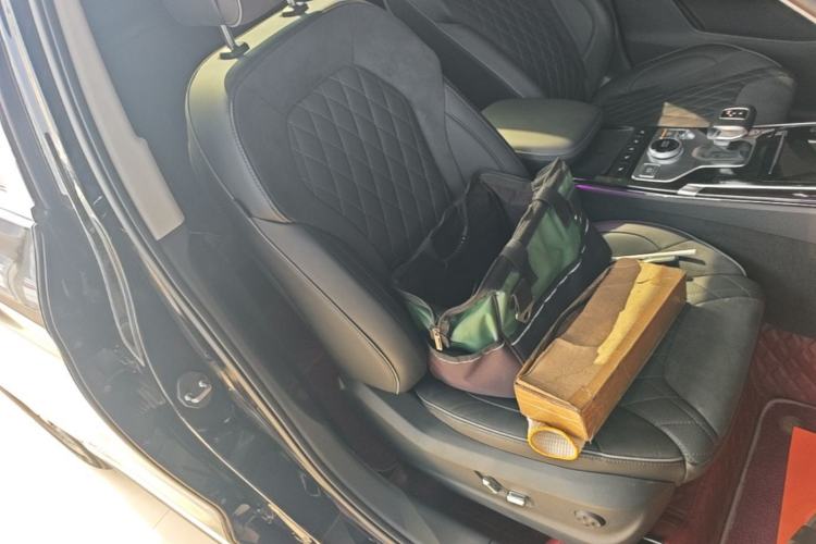 Used Hongqi HS5 2019 2.0T Smart Connect Flagship Edition Right Front Seat