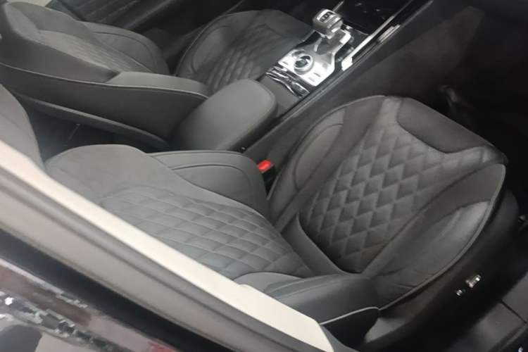 Used Hongqi HS5 2019 2.0T Smart Connect Flagship Edition Right Front Seat
