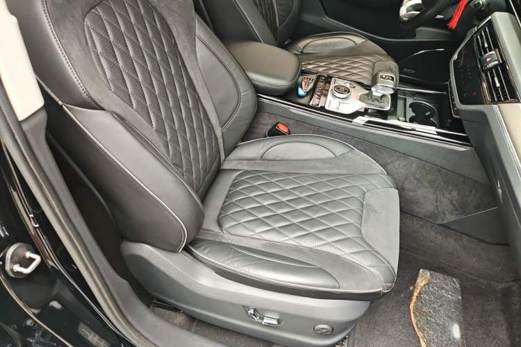 Used Hongqi HS5 2019 2.0T Smart Connect Flagship Edition Right Front Seat