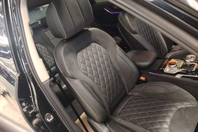 Used Hongqi HS5 2019 2.0T Smart Connect Flagship Edition Right Front Seat