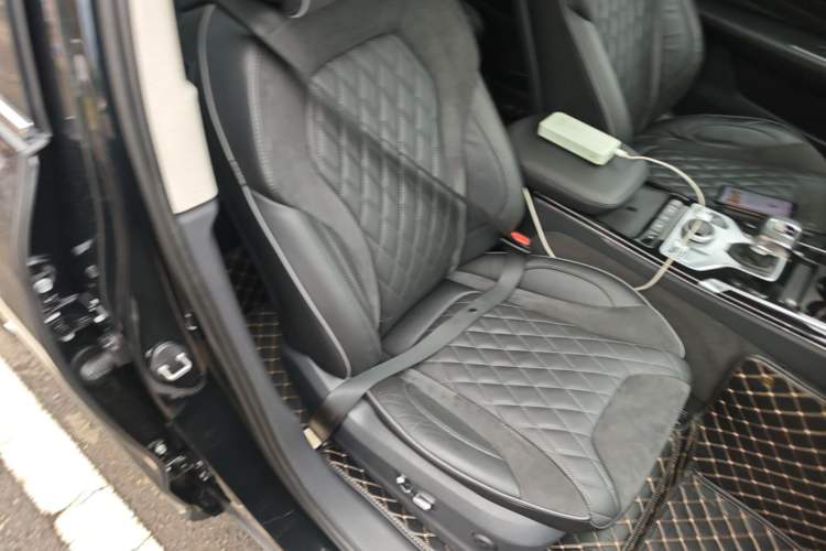 Used Hongqi HS5 2019 2.0T Smart Connect Flagship Edition Right Front Seat