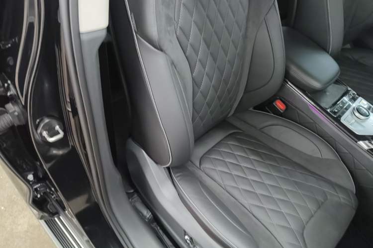 Used Hongqi HS5 2019 2.0T Smart Connect Flagship Edition Right Front Seat