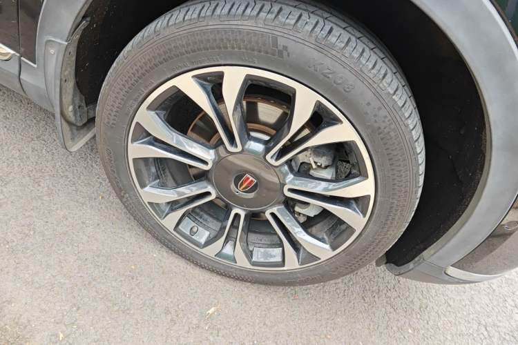 Used Hongqi HS5 2019 2.0T Smart Connect Flagship All-Wheel-Drive Version Right Front Wheel Hub