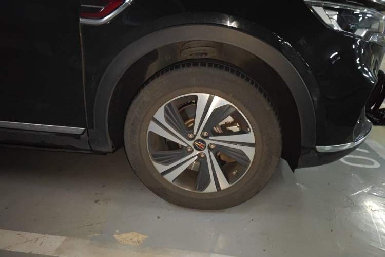 Used Hongqi HS5 2019 2.0T Smart Connect Flagship Edition Right Front Wheel Hub