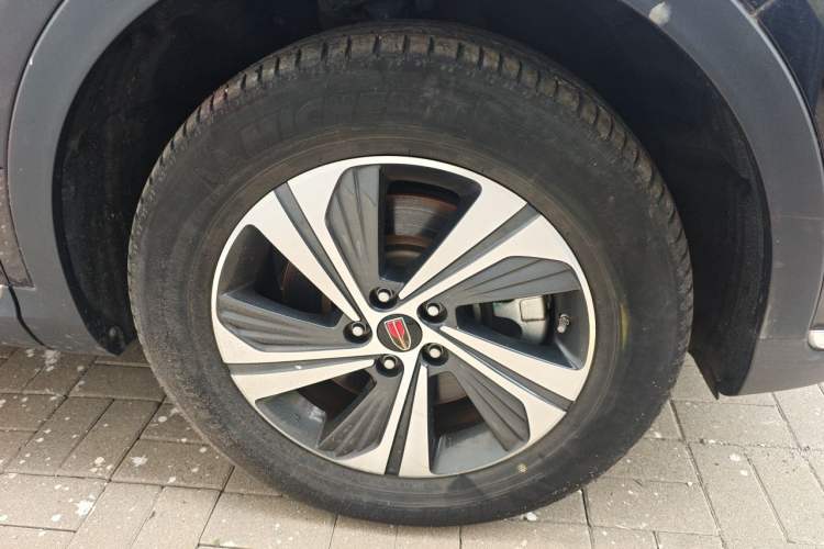 Used Hongqi HS5 2019 2.0T Smart Connect Flagship Edition Right Front Wheel Hub