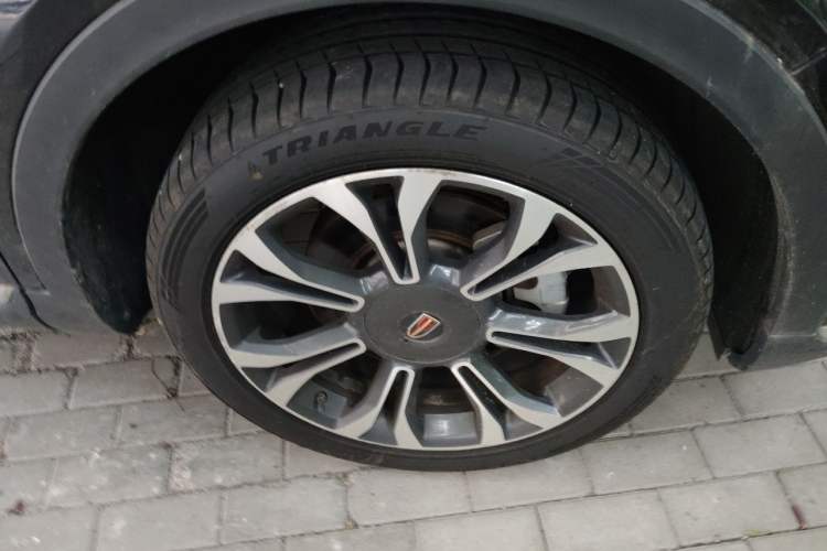 Used Hongqi HS5 2019 2.0T Smart Connect Flagship All-Wheel-Drive Version Right Front Wheel Hub
