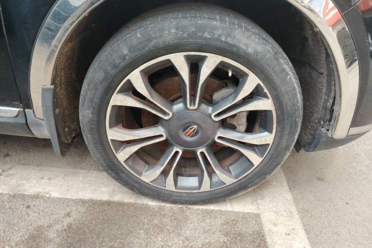 Used Hongqi HS5 2019 2.0T Smart Connect Flagship All-Wheel-Drive Version Right Front Wheel Hub