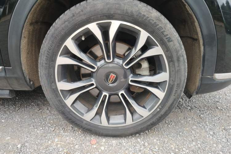 Used Hongqi HS5 2019 2.0T Smart Connect Flagship All-Wheel-Drive Version Right Front Wheel Hub