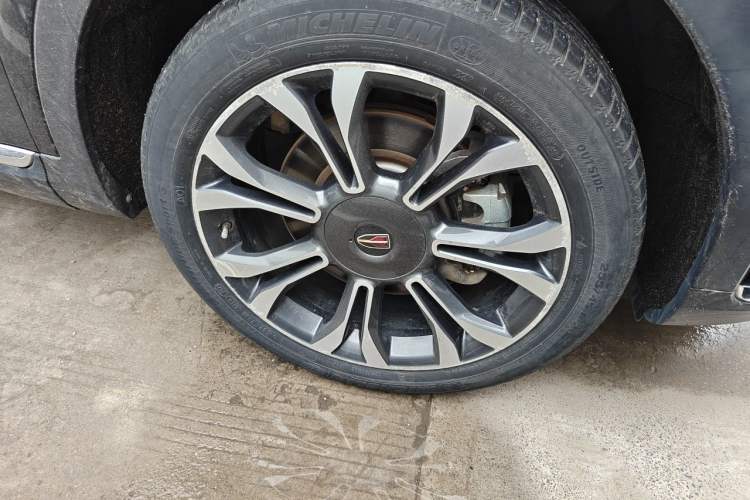 Used Hongqi HS5 2019 2.0T Smart Connect Flagship Edition Right Front Wheel Hub