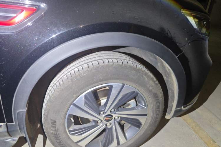 Used Hongqi HS5 2019 2.0T Smart Connect Flagship Edition Right Front Wheel Hub