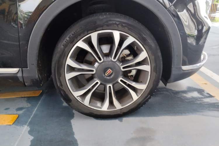 Used Hongqi HS5 2019 2.0T Smart Connect Flagship All-Wheel-Drive Version Right Front Wheel Hub