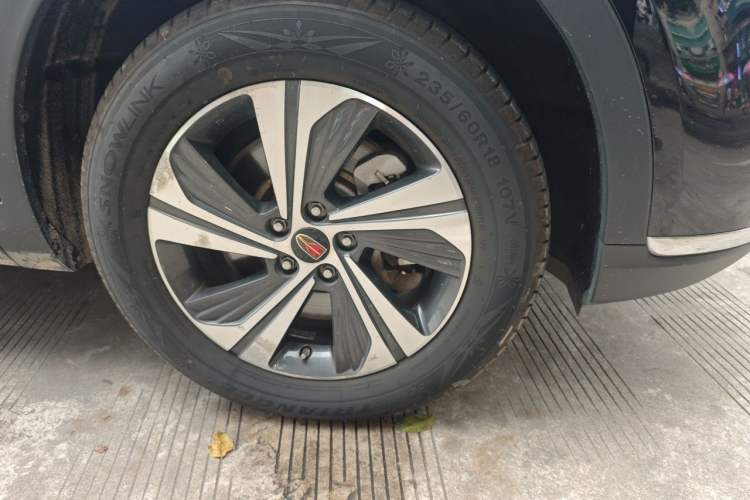 Used Hongqi HS5 2019 2.0T Smart Connect Flagship Edition Right Front Wheel Hub