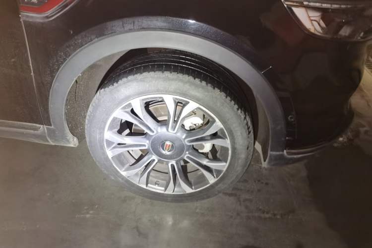 Used Hongqi HS5 2019 2.0T Smart Connect Flagship Edition Right Front Wheel Hub