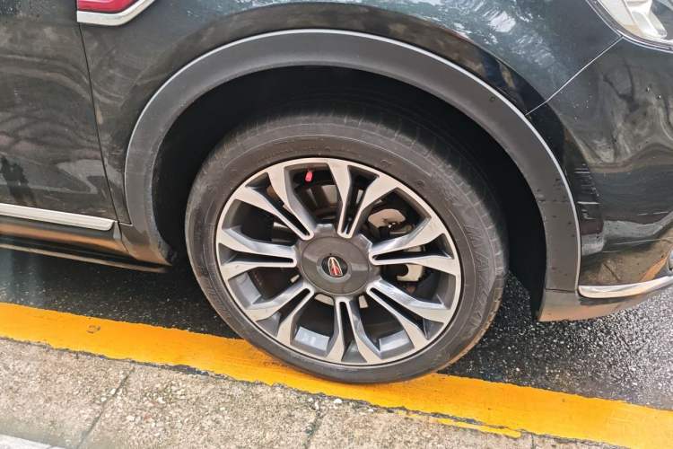 Used Hongqi HS5 2019 2.0T Smart Connect Flagship All-Wheel-Drive Version Right Front Wheel Hub