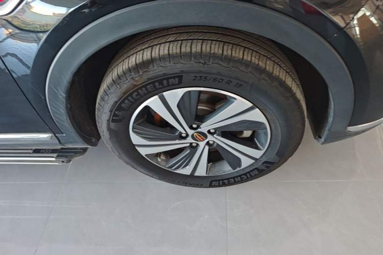 Used Hongqi HS5 2019 2.0T Smart Connect Flagship Edition Right Front Wheel Hub